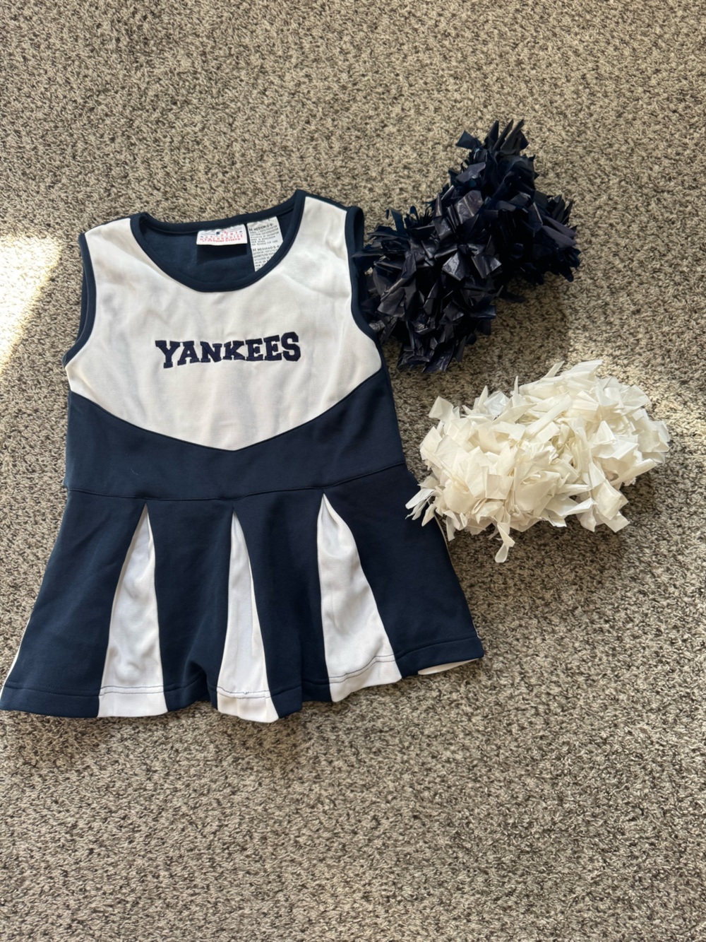 Yankees Navy & White Girls' size 5/6 Cheer dress with Pom Poms Halloween Costume